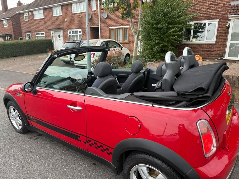 Mini, CONVERTIBLE, Convertible, 2006, Manual, 1598 (cc), 2 doors