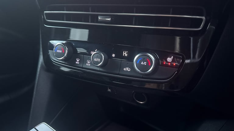 2022 Vauxhall Mokka 1.2 Turbo SRi Premium 5dr Auto Petrol Hatchback Hatchback Petrol Automatic