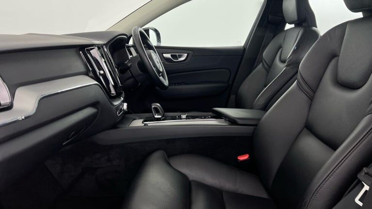 2023 Volvo XC60 2.0 T6 [350] RC PHEV Plus Dark 5dr AWD Geartronic ESTATE PETROL/ELECTRIC Automatic