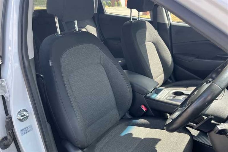 2021 Hyundai KONA 39kWh SE SUV 5dr Electric Auto (10.5kW Charger) (136 ps) SUV Electric Automatic