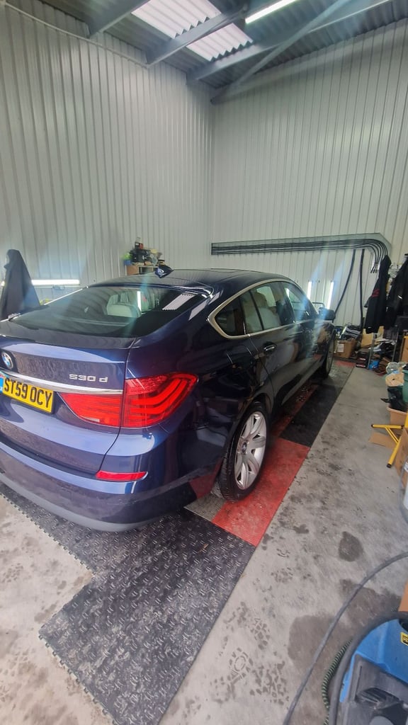 BMW, 5 SERIES, Hatchback, 2010, Semi-Auto, 2993 (cc), 5 doors