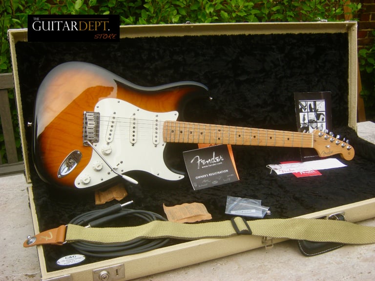 ♚ MINT ♚ 2001 FENDER American Standard STRATOCASTER USA ♚ SLIM C Neck ♚ 24 Yrs ! ♚ Professional
