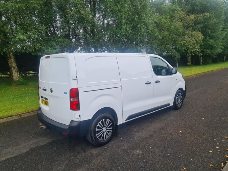 2021 Vauxhall Vivaro 1.5 D F2900 Dynamic