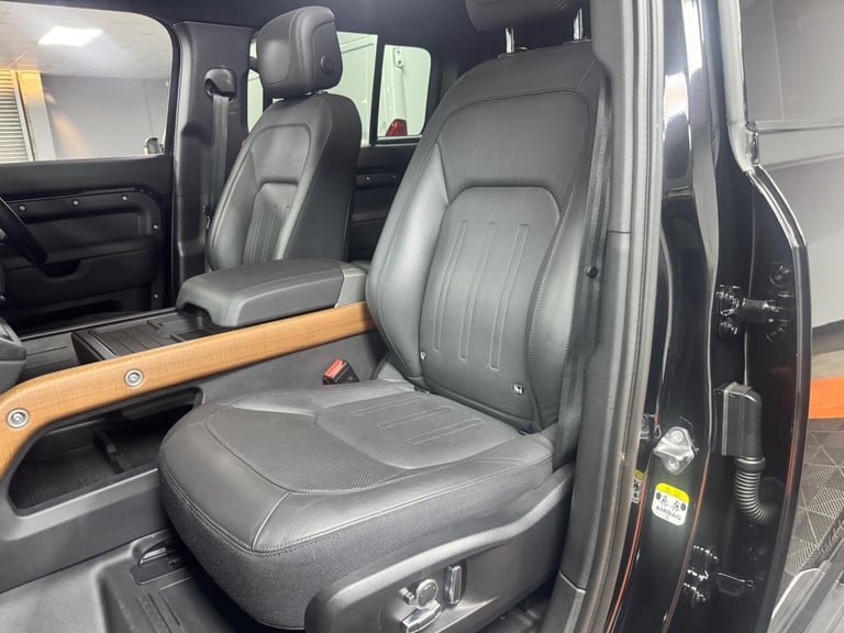 2023 Land Rover Defender 130 3.0 D300 MHEV X Auto 4WD Euro 6 (s/s) 5dr ESTATE Diesel Automatic
