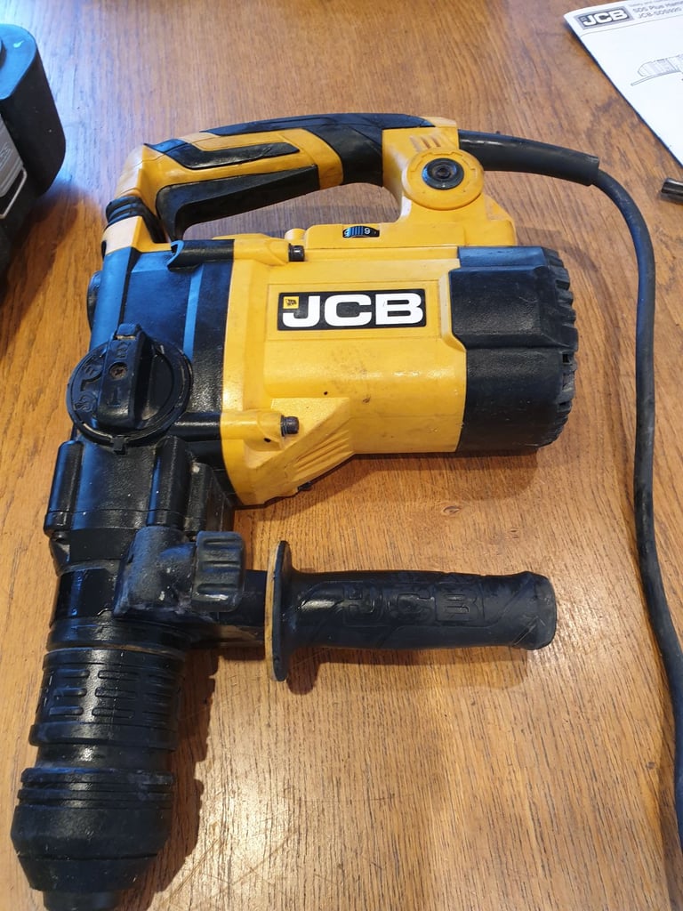 JCB SDS920 920W SDS Plus Hammer Drill with Case and Accessories - Excellent Condition