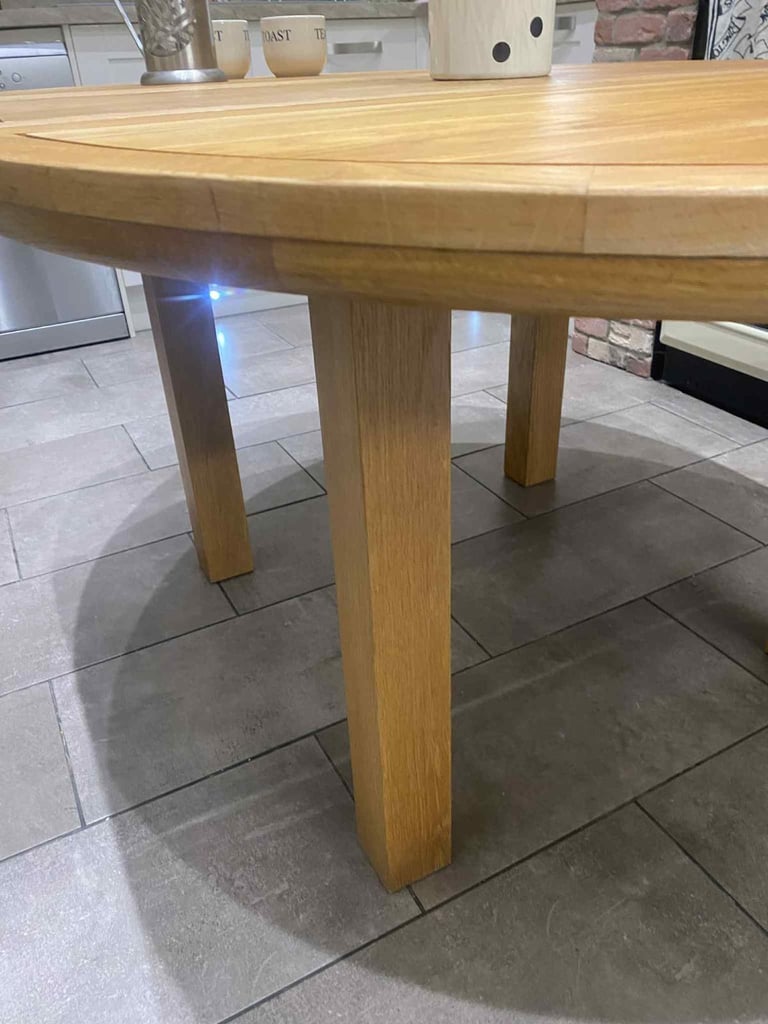 💙🍽️ Barker & Stonehouse solid Oak extendable dining breakfast table 