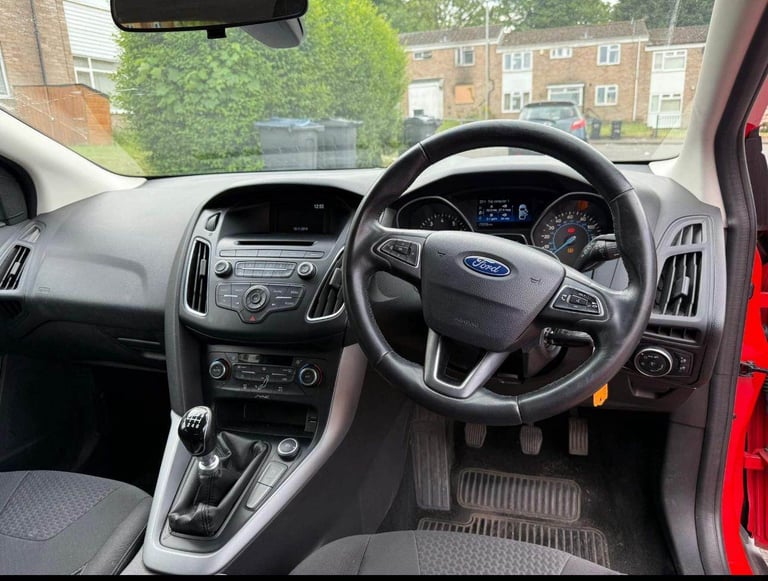 Ford, FOCUS, Hatchback, 2015, Manual, 999 (cc), 5 doors