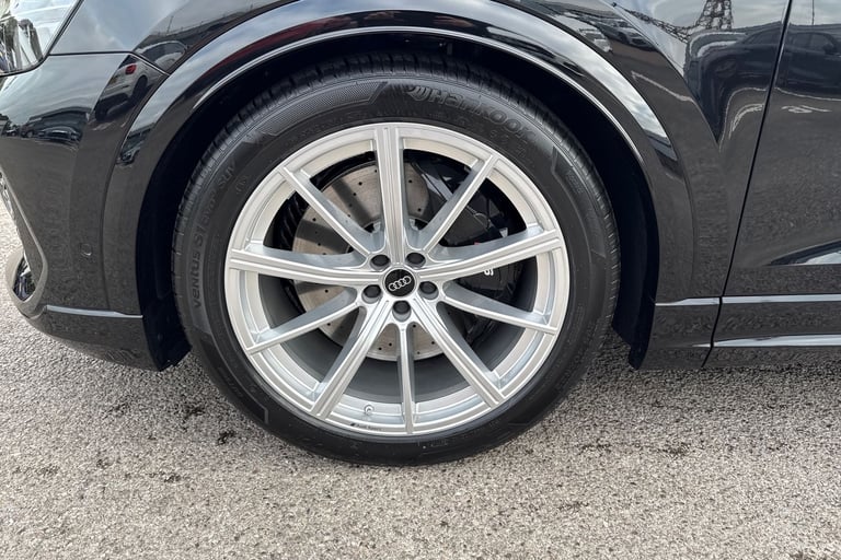 2025 Audi RS Q8 4.0 TFSI V8 Tiptronic quattro Euro 6 (s/s) 5dr SUV Automatic