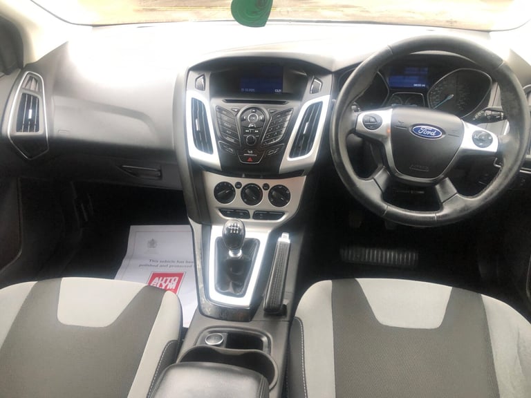 2014 Ford Focus 1.6 TDCi 115 Zetec Navigator 5dr ESTATE Diesel Manual