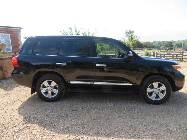 2014 Toyota Landcruiser Amazon ZX 4.6 V8 PETROL 8 SEATS TOP OF THE RANGE 4x4 Petrol Automatic