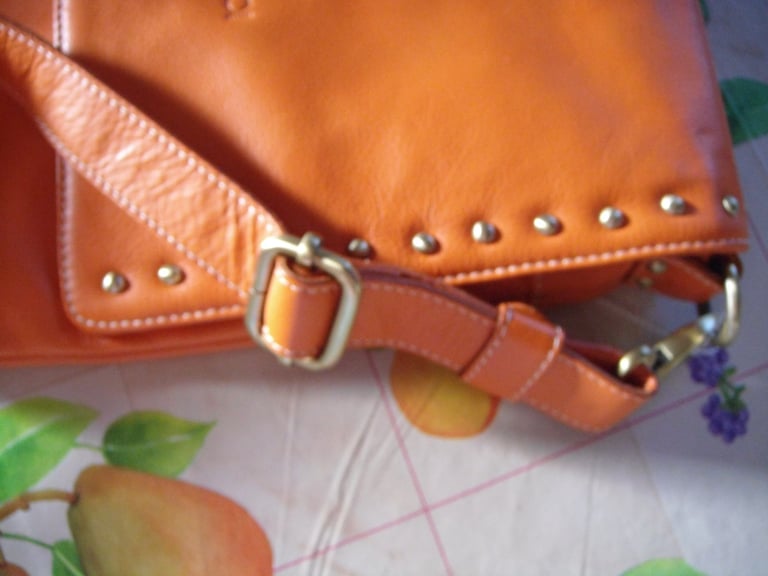 AVORIO ITALIAN LEATHER BAG ORANGE CROSSBODY NEW