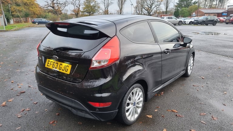 2013 Ford Fiesta 1.0 EcoBoost 125 Zetec S 3dr HATCHBACK Petrol Manual