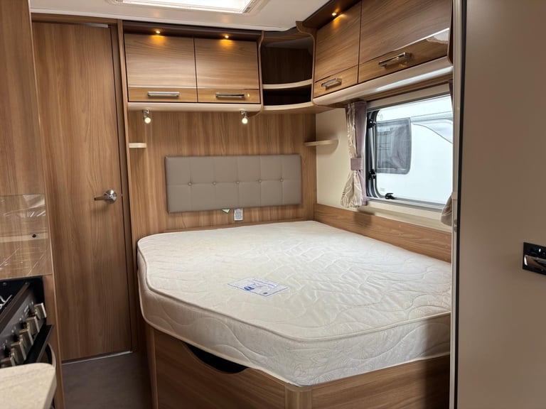 2017 BAILEY UNICORN VALENCIA, 4 BERTH CARAVAN ALDE, A/C, WITH A FIXED BED