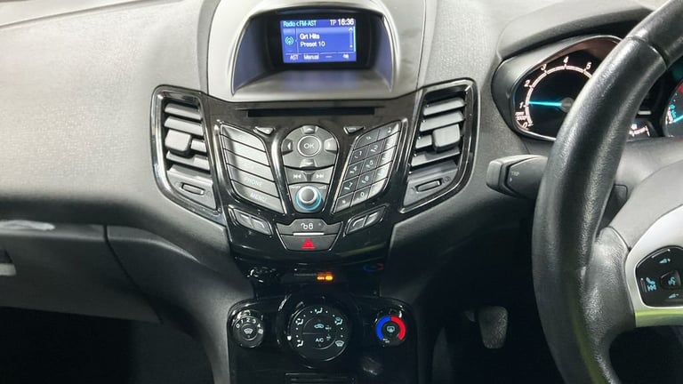 2015 Ford Fiesta 1.25 Zetec Hatchback 5dr Petrol Manual Euro 6 (82 ps) 1 OWNER FROM NEW Hatchback...