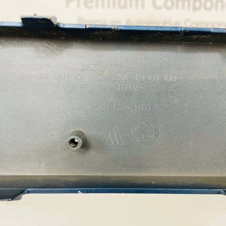 Skoda Octavia Front Bumper Skin Mk4 Genuine Blue 2020 - 2024 [ak30]