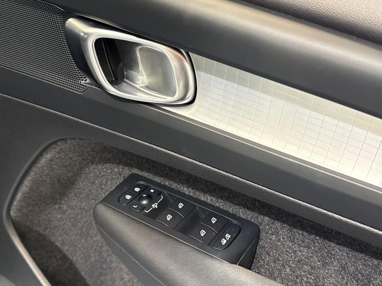 2023 Volvo XC40 2.0 B3P Core 5dr Auto Automatic Estate Petrol Automatic