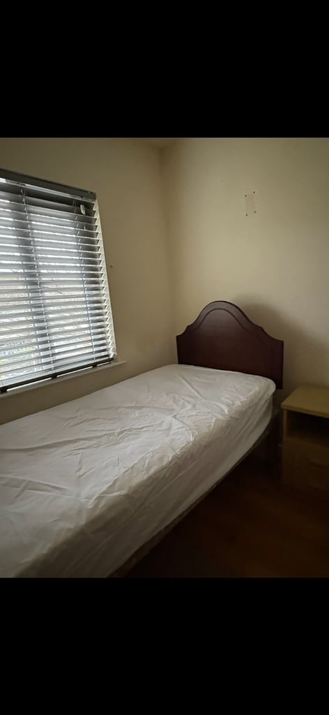 Newry Room to rent