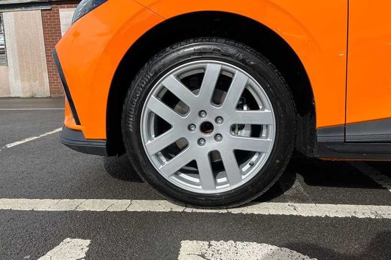 2025 MG MG4 64kWh Trophy Long Range Hatchback 5dr Electric Auto (203 ps) Hatchback Electric Autom...