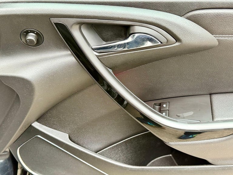 2016 VAUXHALL ASTRA GTC 1.6 i Turbo Limited Edition Black Manual Petrol