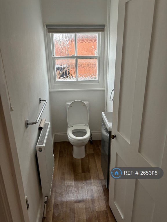 3 bedroom flat in High Street, Lee On Solent, PO13 (3 bed) (#2653116)