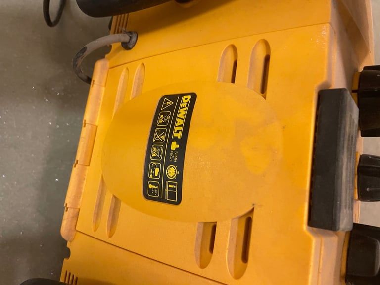 Radio - Dewalt 