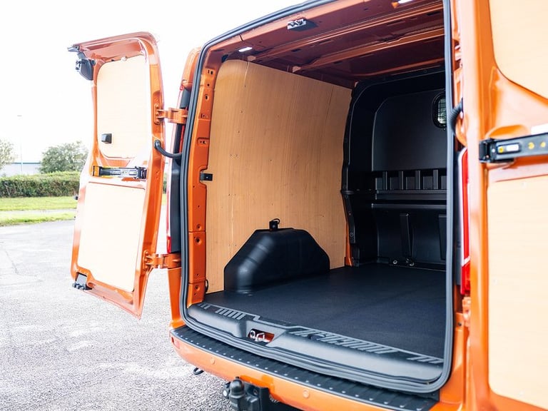 2022 Ford Transit Custom 2.0 EcoBlue 130ps Low Roof D/Cab Limited Van PANEL VAN DIESEL Manual