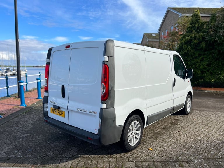 Vauxhall, VIVARO, Panel Van, 2011, Manual, 1995 (cc)