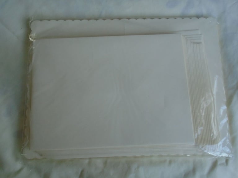 Craft C5 scalloped ivory cards & envelopes x 25, sealed pack, birthday christmas