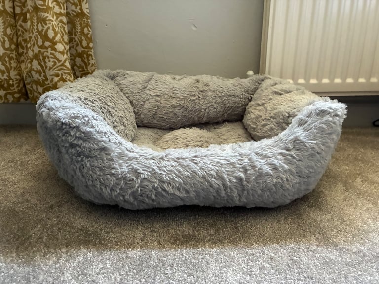 image for Pets at Home Square Puppy Dog Bed Grey Small