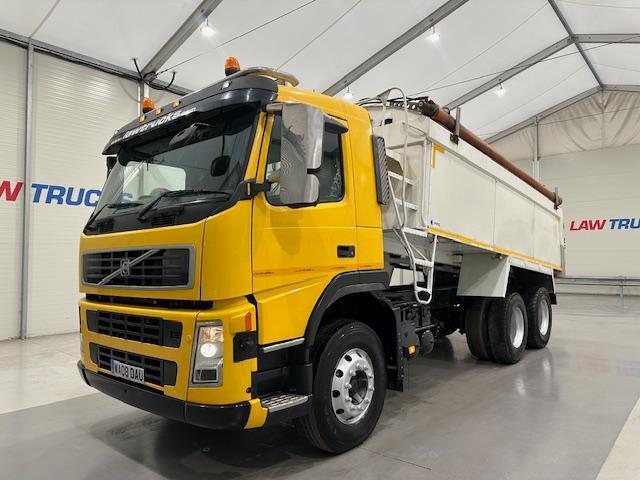 image for Volvo FM 300 6x4 Day Cab Tipper