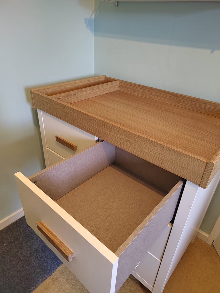 Mamas & Papas Wooden Drawers with Baby Changer