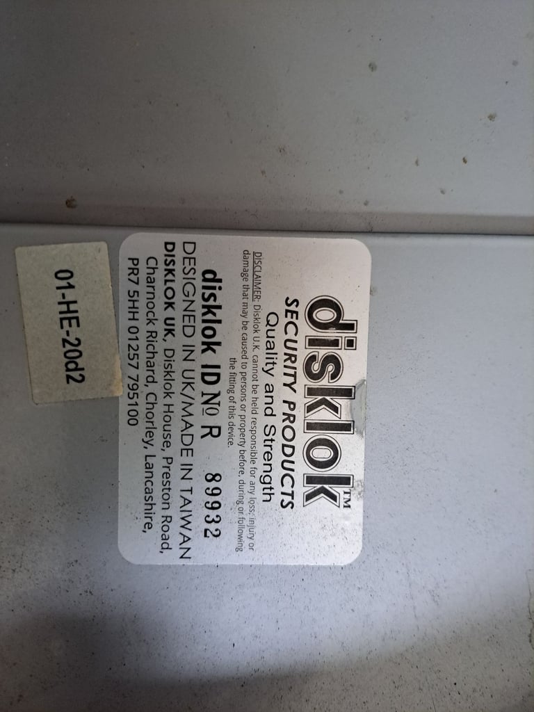 Disklok Anti Theft Car Steering Wheel Security Lock Clamp Small Up To 39 Cm