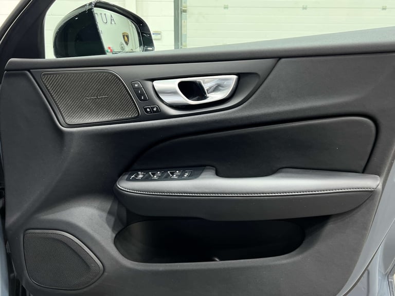 2023 Volvo V60 2.0 V60 Ultimate B4 MHEV Auto 5dr Estate Hybrid Automatic