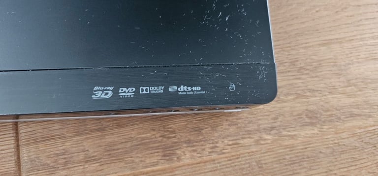 Panasonic SA-BTT405 3D Smart Blu Ray Surround Sound 5.1 Home Theatre Syste