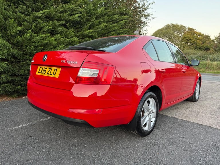 2016 Skoda Octavia 1.6 TDI SE DSG Euro 6 (s/s) 5dr HATCHBACK Diesel Automatic