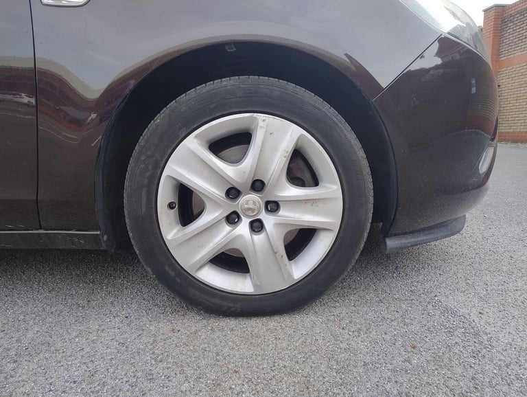 2014 Vauxhall Zafira Tourer 2.0 CDTi Exclusiv Auto Euro 5 5dr MPV Diesel Automatic