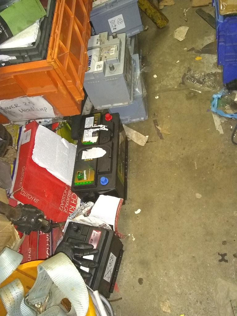 BMW MINI BATTERIES NEW AND USED  OTHER TYPES AND MAKES AVAILABLE
