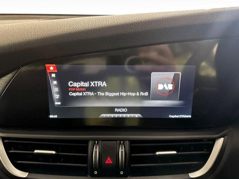 2019 Alfa Romeo Giulia 2.2 TD Tecnica Auto Euro 6 (s/s) 4dr Automatic Saloon Diesel Automatic