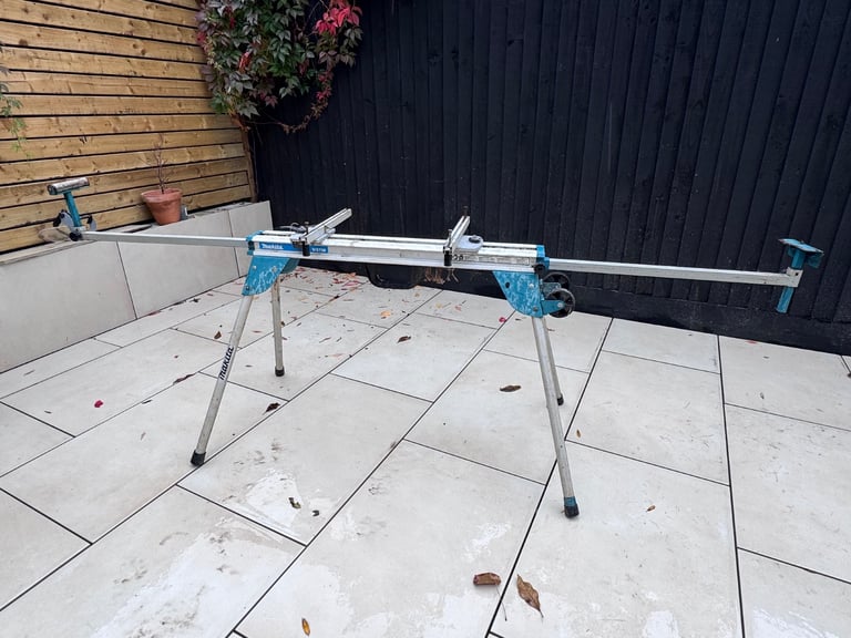 Makita Chop Saw & Stand 
