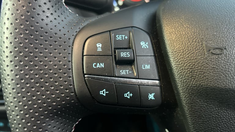 2023 Ford Puma 1.0 EcoBoost Hybrid mHEV Vivid Ruby Edition 5dr HATCHBACK PETROL Manual