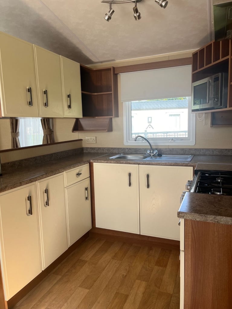 Fantastic Pre-Loved Holiday Home with UPVC Decking 