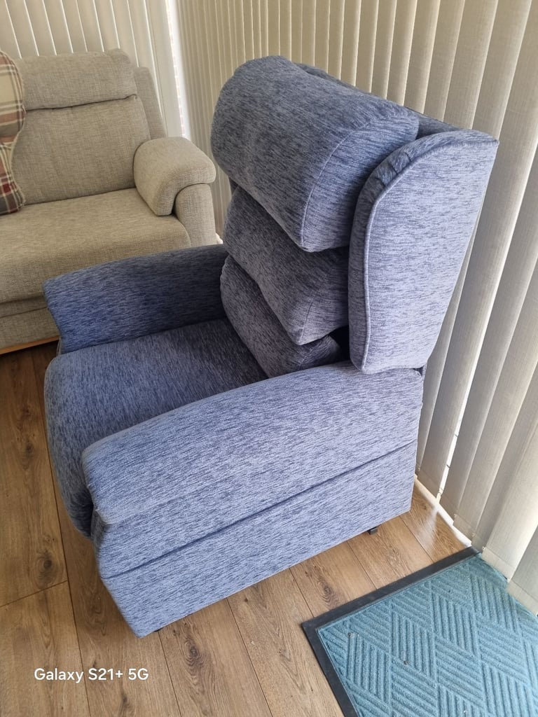 Brand new electric heat massage recliner chair