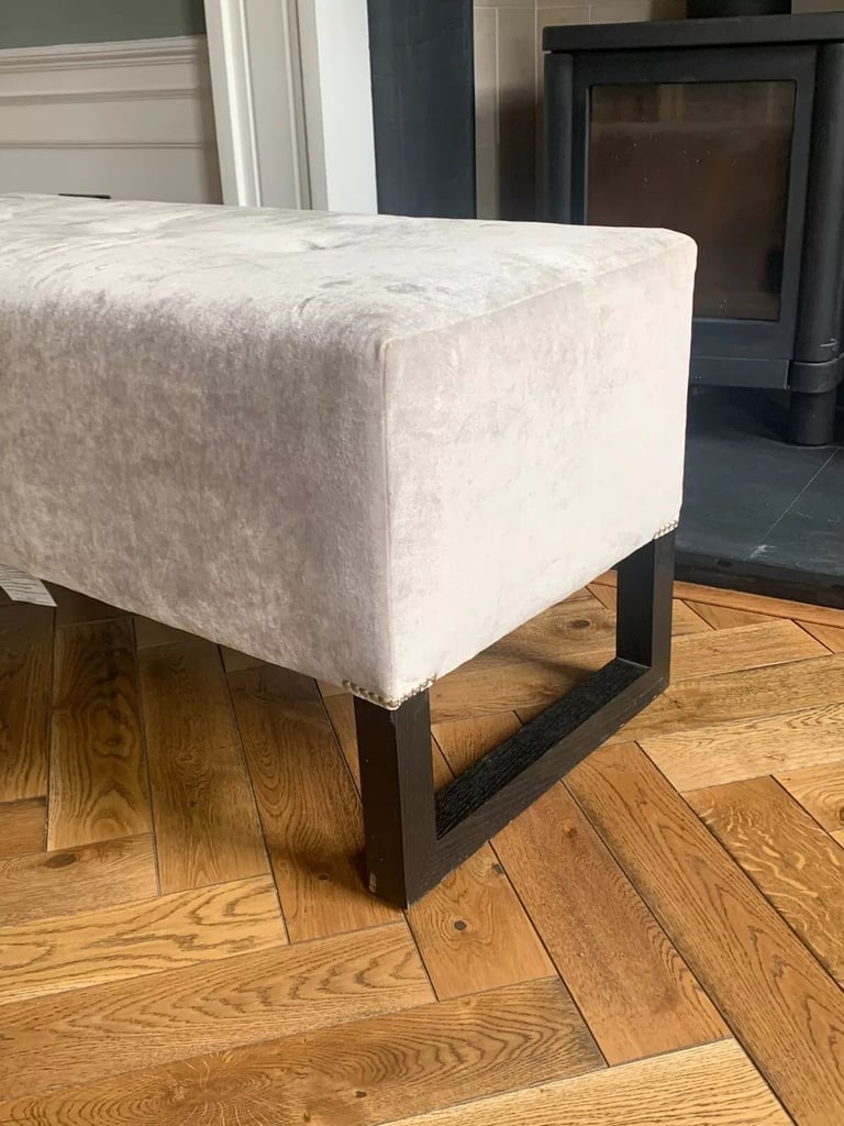 Bench in Velvet Grey