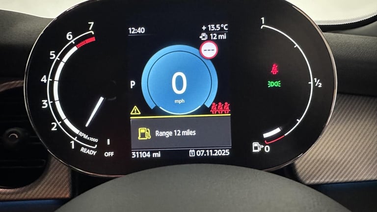 2023 MINI Hatch 1.5 Cooper Exclusive 5dr Auto [Comfort/Nav Pack] HATCHBACK PETROL Automatic