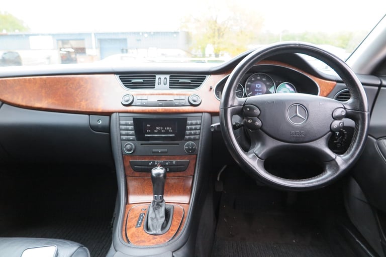 2006 Mercedes-Benz CLS CLS320 CDI 4dr Tip Auto COUPE Diesel Automatic