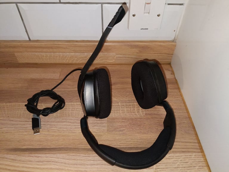 Corsair VOID ELITE 7.1 - GAMING HEADPHONES / HEADSET - PC/PS4/PS5/XBOX/NINTENDO