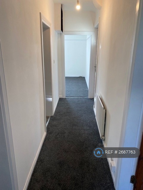 2 bedroom flat in Seamore Street, Largs, KA30 (2 bed) (#2687763)