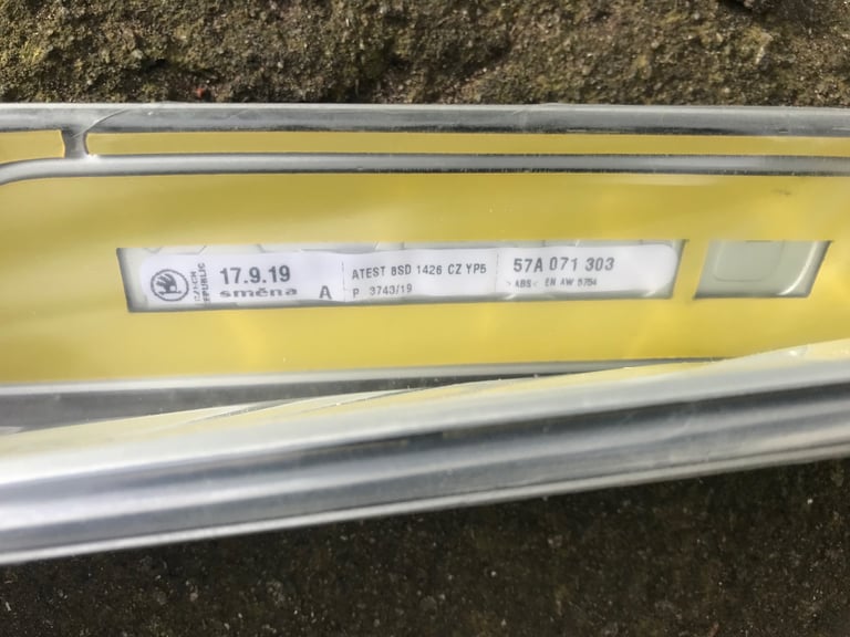 Karoq aluminium decorative door sill plates