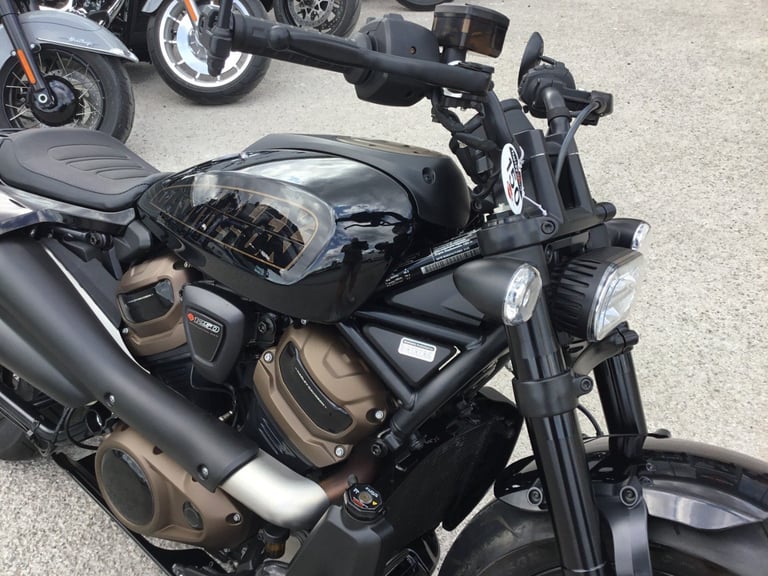 2022 Harley-Davidson SPORTSTER S RH1250S Vivid Black (22MY) HD Sportster PETROL Manual