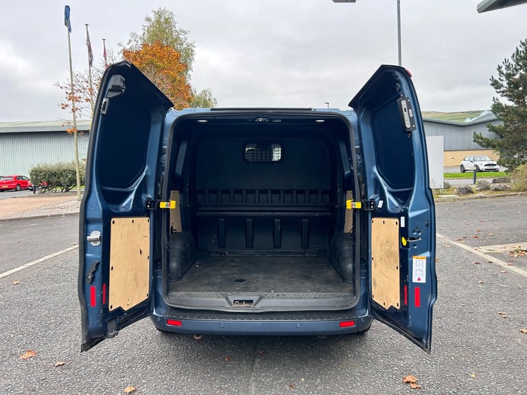 2019 Ford Transit Custom 2.0 TDCI 130ps DOUBLE/ CREW CAB Limited Van NO VAT PANEL VAN Diesel Manual